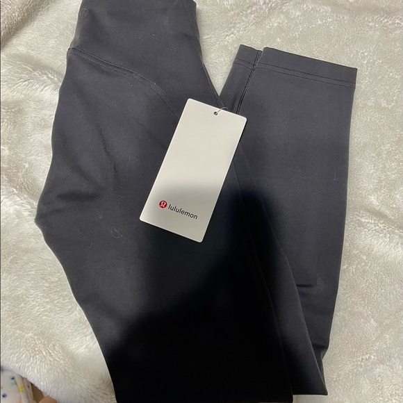 Lululemon legging - Picture 1 of 3